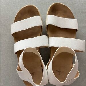 White Women's Elastic Strap Sandals